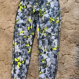 Floral Women's Leggings - Gray and Yellow
